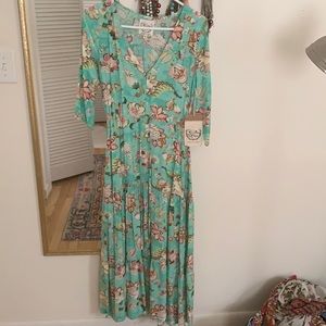 Sunday mi amor mint green floral maxi dress